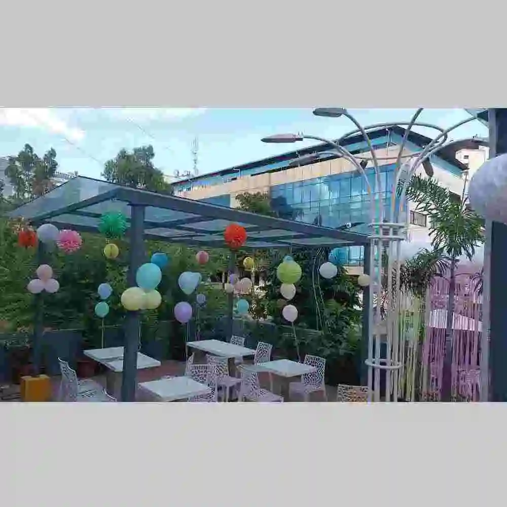 Get Pastel Balloon Decor with Helium Balloons Service